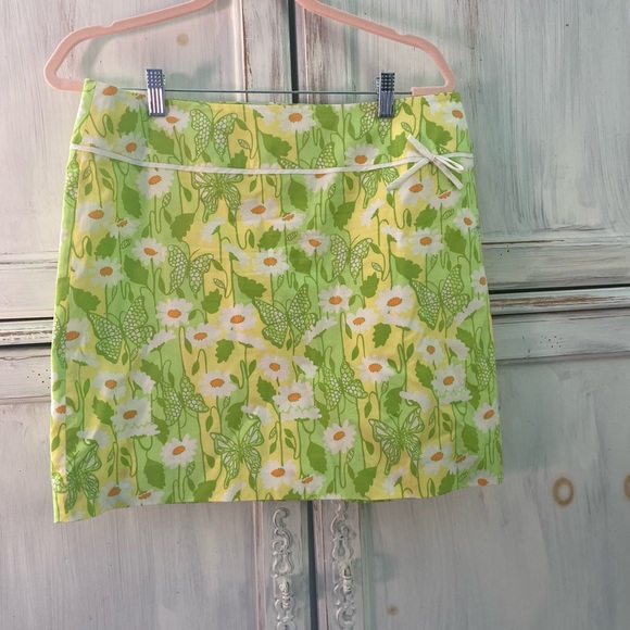 2 lilly Pulitzer skirts each $58 please indicate which one - Picture 2 of 5